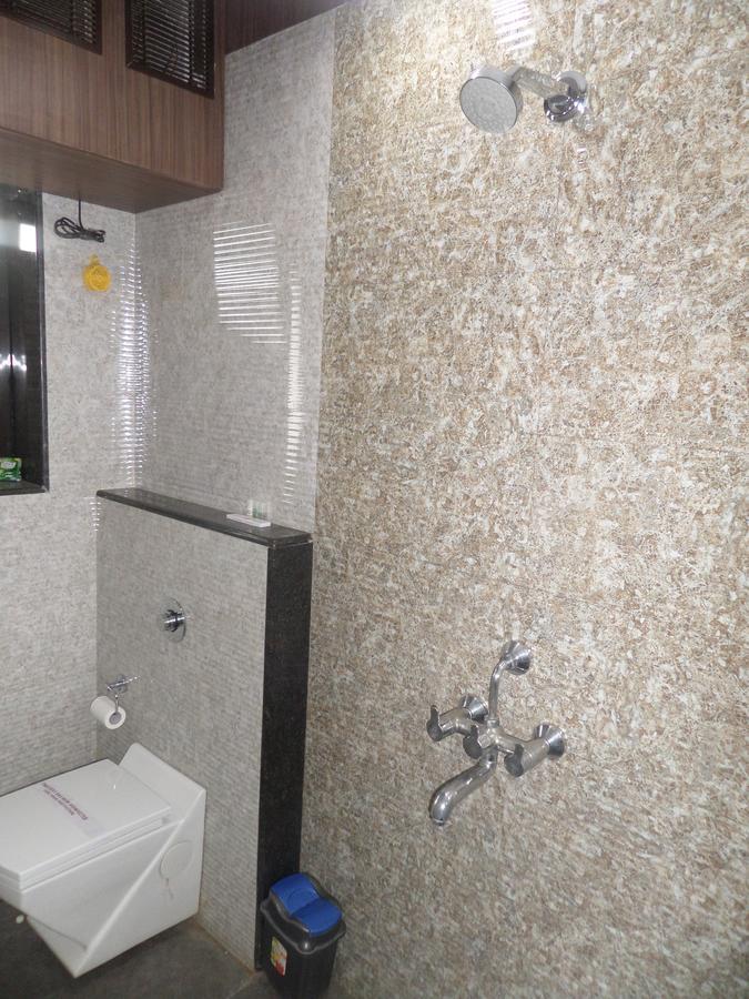 Hotel Raj Palace Ahmednagar Exterior foto